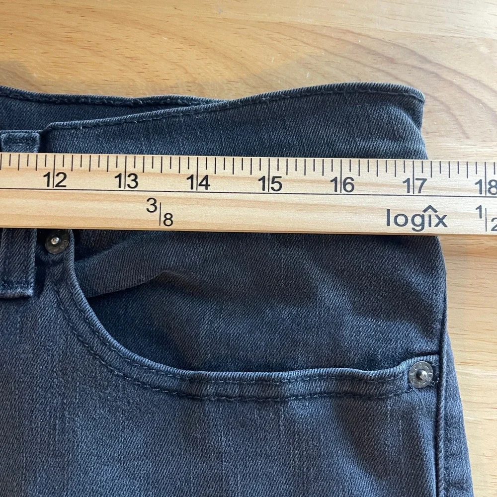 Levis these levis